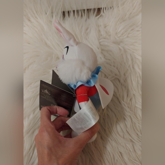 💖FIRM! NWT DISNEY PARKS ALICE IN WONDERLAND WHITE RABBIT NUIMO PLUSH (RARE) - Picture 3 of 9